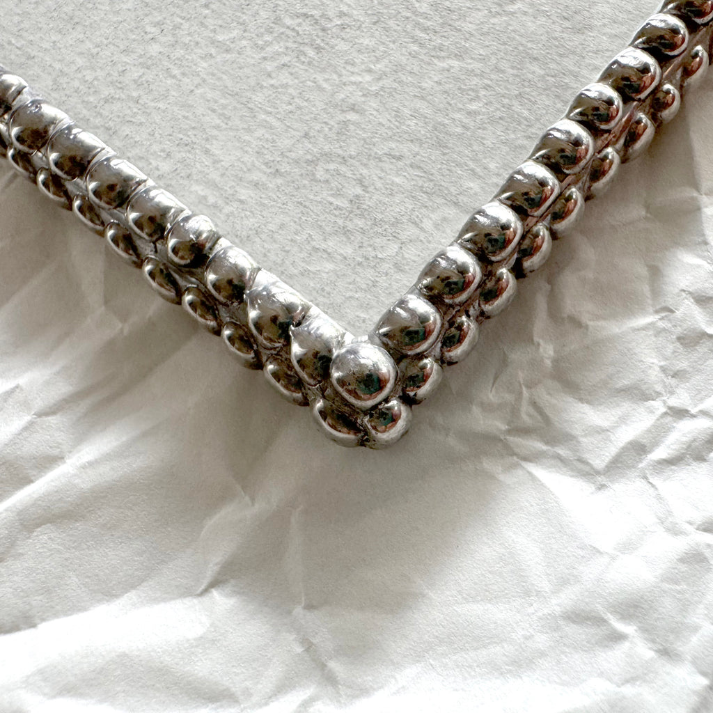 CHINESE VASE I (Wall Charm)