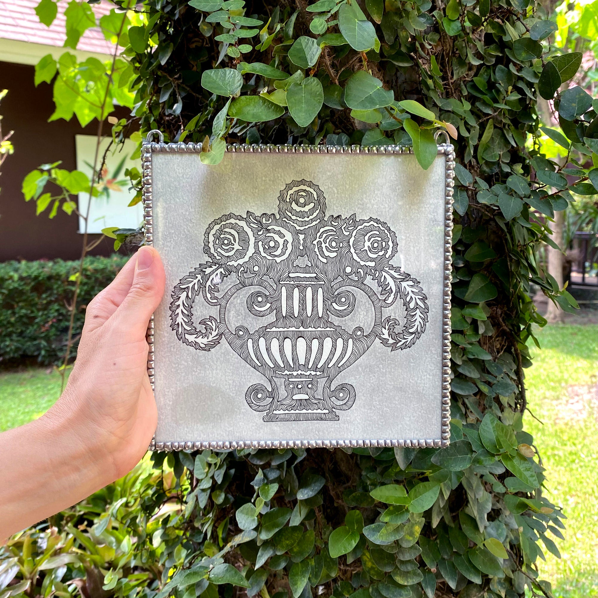 VASE OF ROSES (Wall Charm)