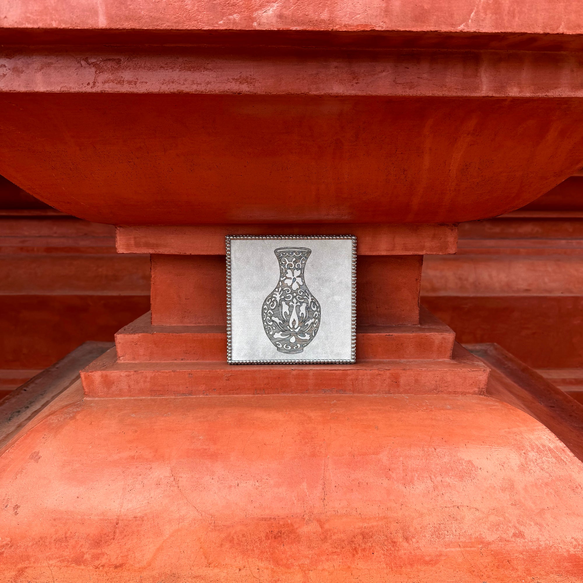 CHINESE VASE I (Wall Charm)