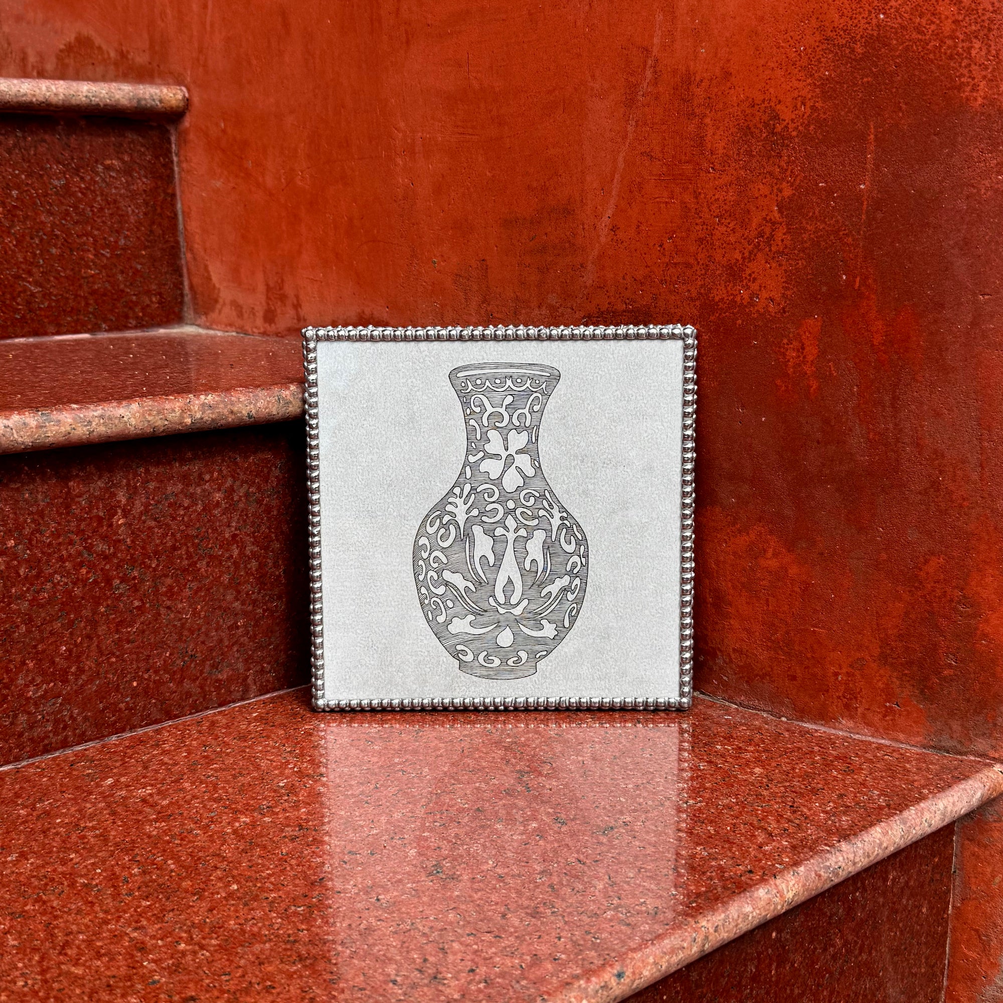 CHINESE VASE I (Wall Charm)