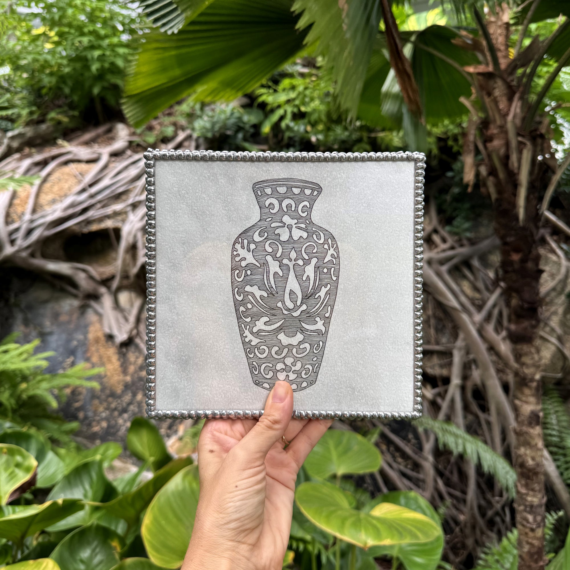 CHINESE VASE II (Wall Charm)